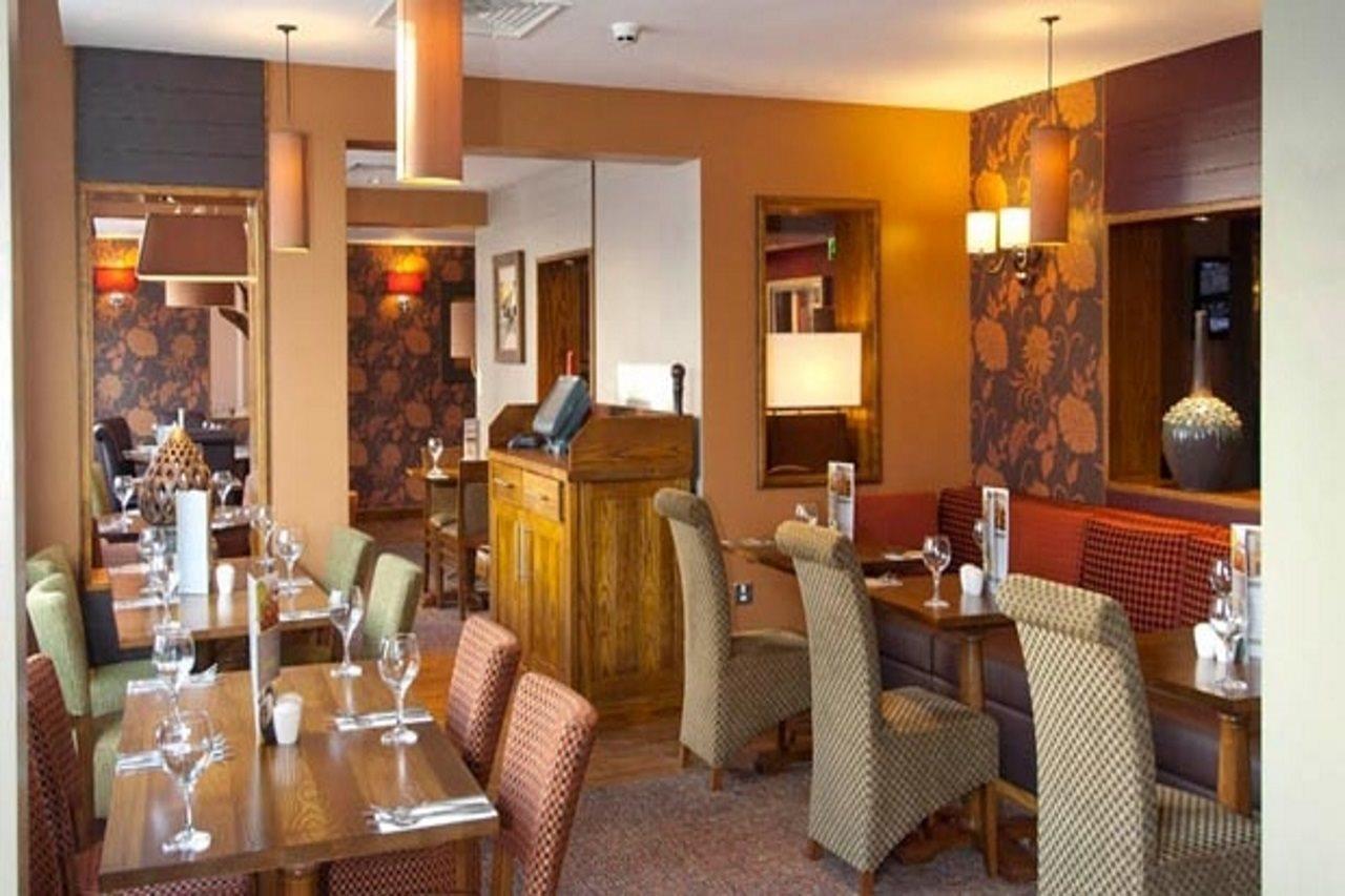 Premier Inn London Angel Islington Екстериор снимка